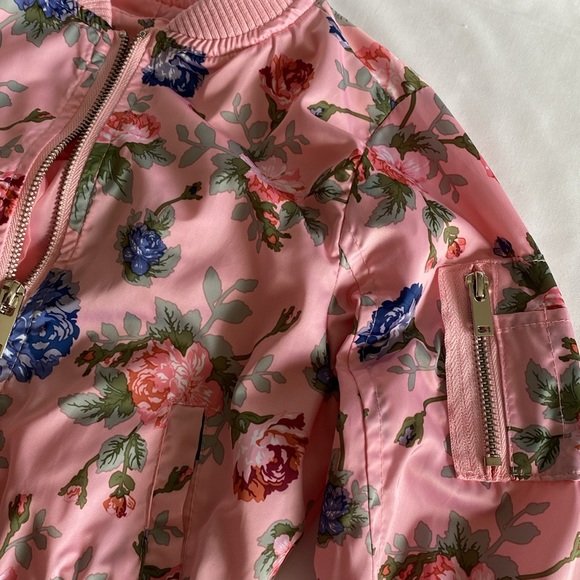 Urban Republic Floral Girls Bomber Jacket Size 5/6 Zip Closure Pink Blue - Picture 4 of 7